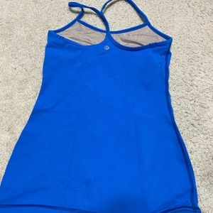 Lululemon yoga tank with built in bra sz 4